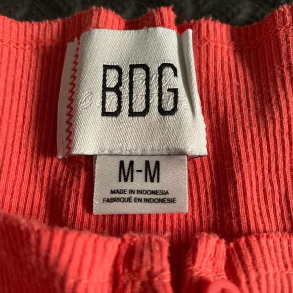 bdg button up crop top size medium - Picture 2 of 3